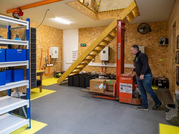 Batterie de stockage d'énergie solaire - Tours