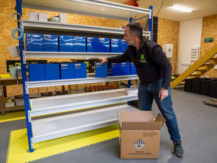 Batterie de stockage d'énergie solaire - Tours