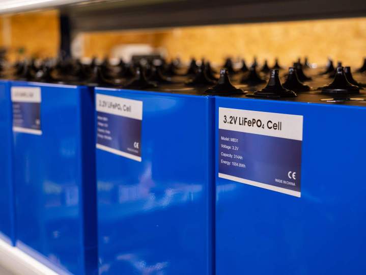 Batterie de stockage d'énergie solaire - Tours